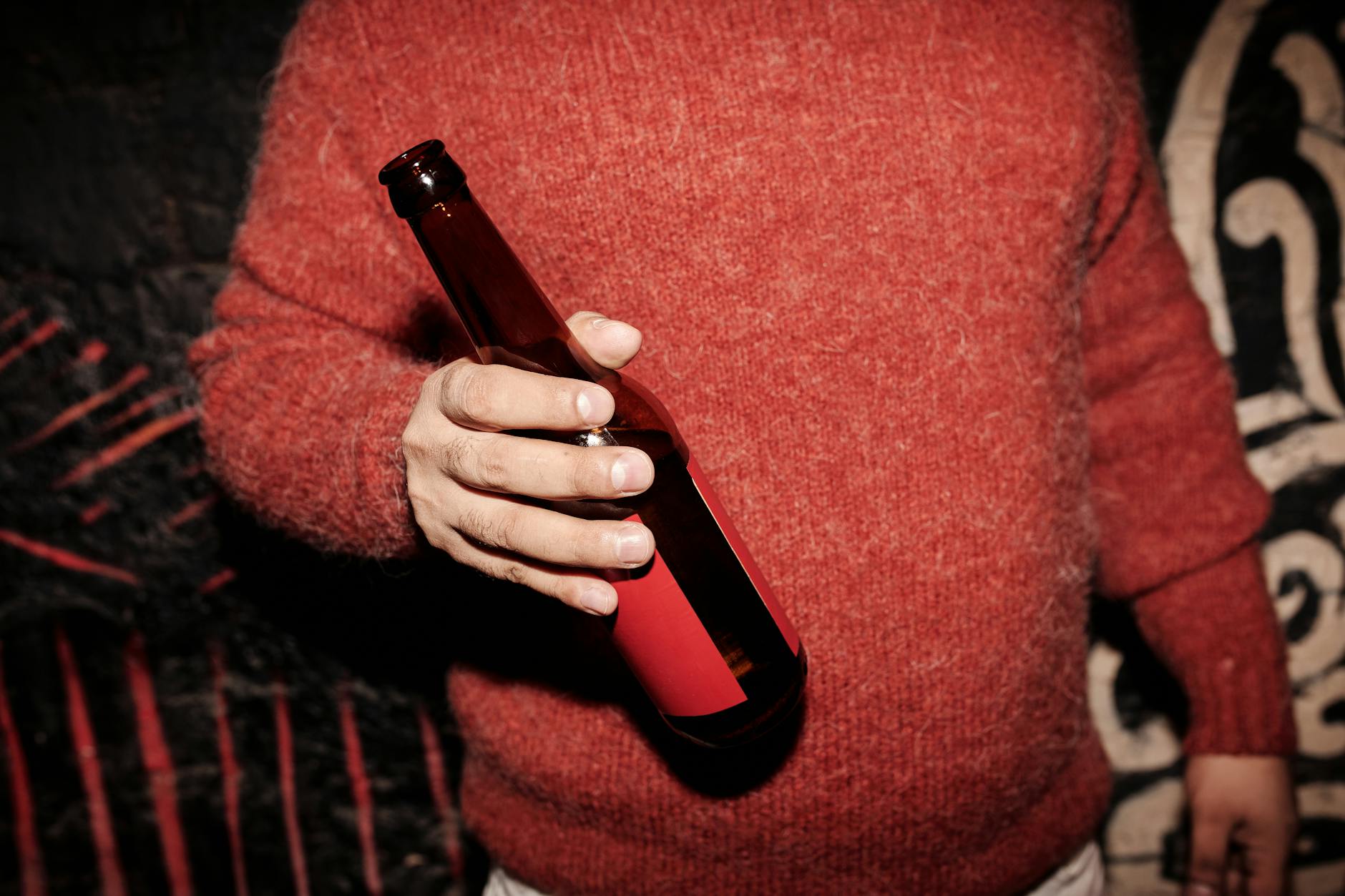 Prato, bar karaoke chiuso 30 giorni dopo alcol a minori