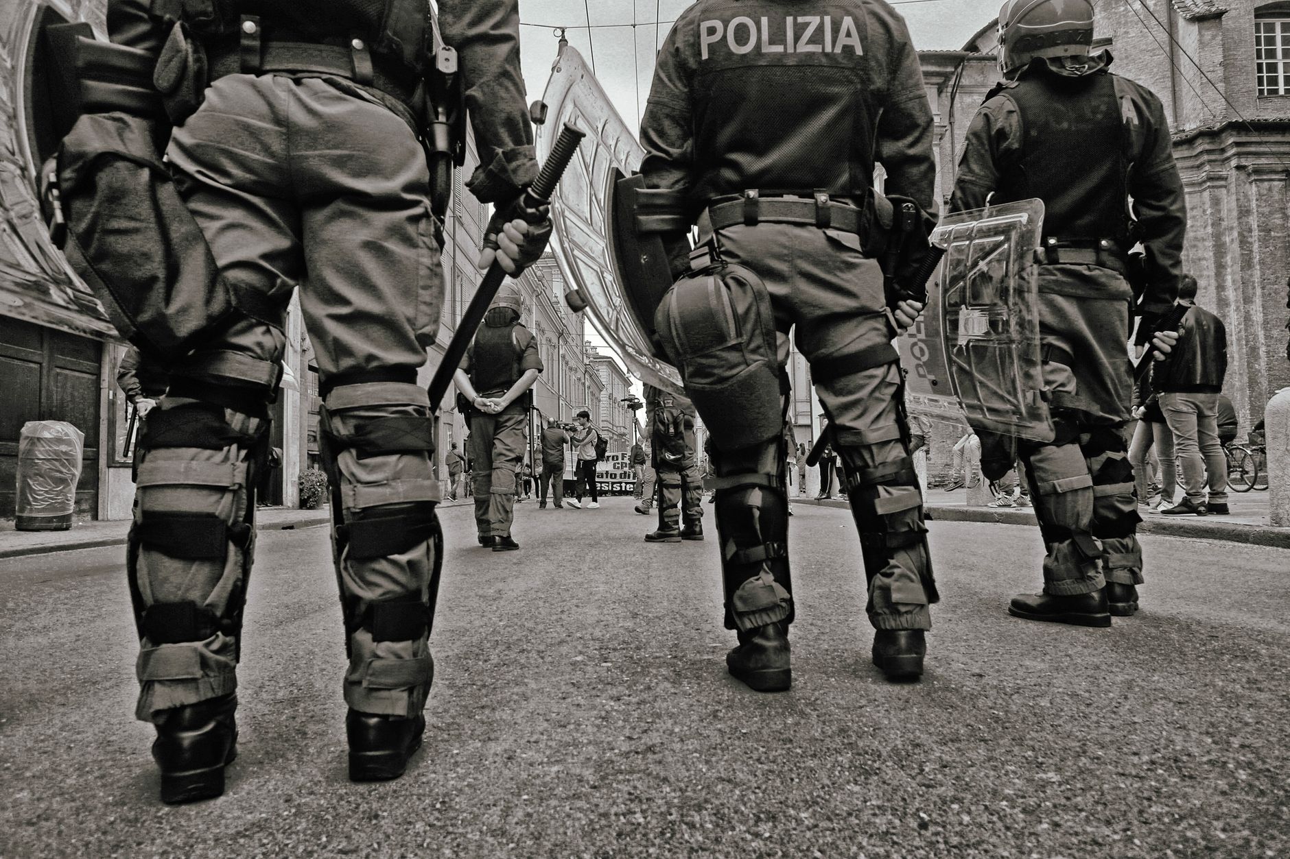 Controlli a Prato, 60 denunciati nel mese di giugno