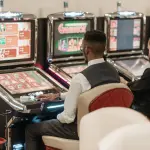 Prato, minori nella sala scommesse: stop per 15 giorni