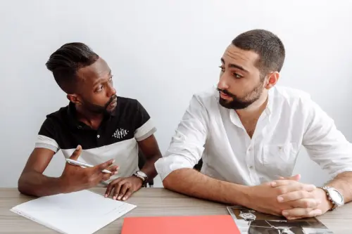 Prato, corso gratuito di italiano al PrismaLab: test il 31 agosto