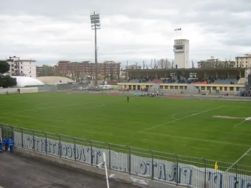 Prato, stop all’aumento di capienza del Lungobisenzio