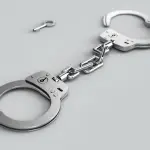 Prato, arrestato 42enne per armi clandestine e droga